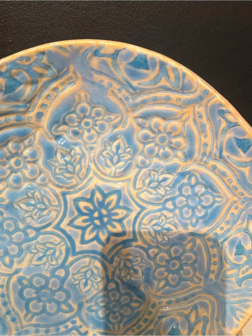 Cynthia Rowley Floral Blue & Tan Decorative Plates Set of 4